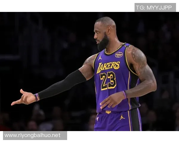 詹姆斯42+17+8 湖人力克勇士